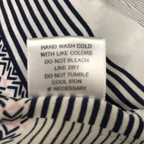 Rose & Olive Buttoned Up Top Womens 1X Patchwork Multi-Colored 3/4 Sleeve Flowy - Picture 9 of 9